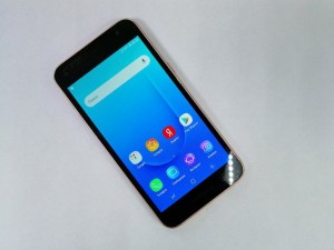 Мобильный телефон Samsung J2 Core