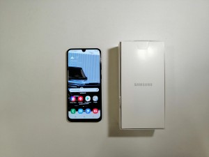 Мобильный телефон Samsung A50 4/64GB