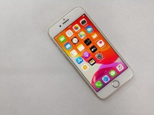 Мобильный телефон iPhone 7 32GB