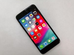 Мобильный телефон iPhone 7 plus 32GB