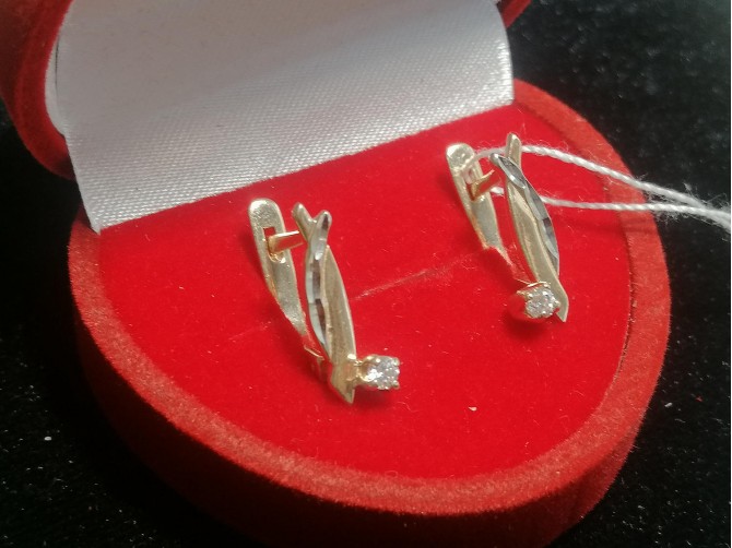 Серьги золотые