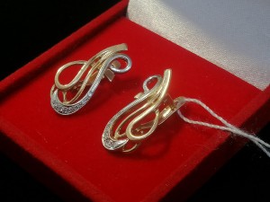 Серьги золотые
