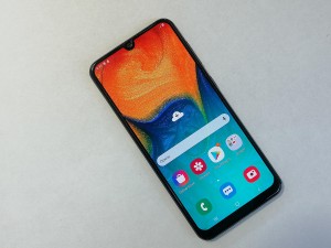 Мобильный телефон Samsung Galaxy A30 32GB