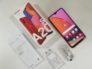 Мобильный телефон Samsung Galaxy A20S 3/32GB