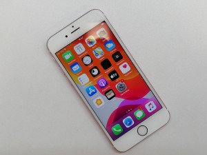 Мобильный телефон iPhone 6S 64GB