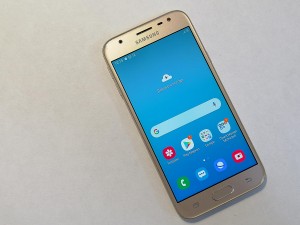Мобильный телефон Samsung Galaxy j3 2017