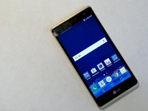 Мобильный телефон LG class