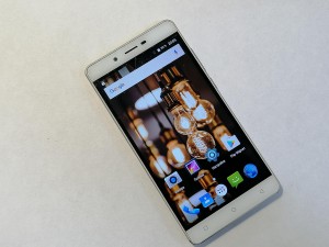Мобильный телефон Digma vox s502