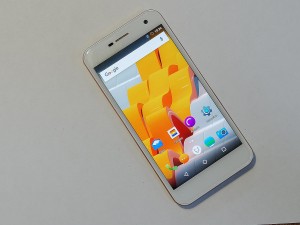 Мобильный телефон Wileyfox Spark+
