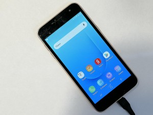 Мобильный телефон Samsung Galaxy J2 core
