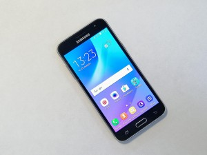 Мобильный телефон Samsung Galaxy J3 2016