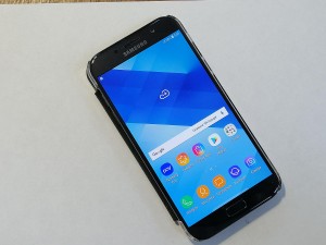 Мобильный телефон Samsung Galaxy A7 2017