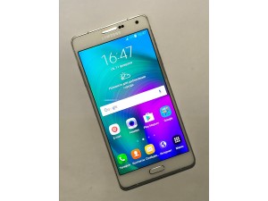 Мобильный телефон Samsung А7 