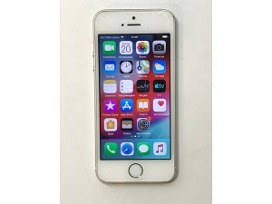 Мобильный телефон iPhone 5S 64 gb