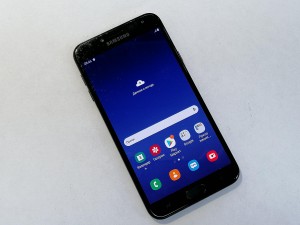 Мобильный телефон Samsung j4 32GB