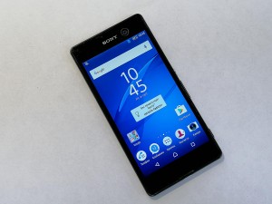 Мобильный телефон Sony Xperia M5 Dual