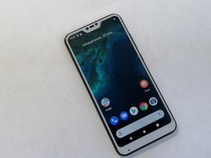 Мобильный телефон Xiaomi mi a2 lite 32GB