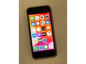 Мобильный телефон iPhone SE 32 GB
