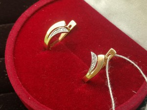 Серьги золотые