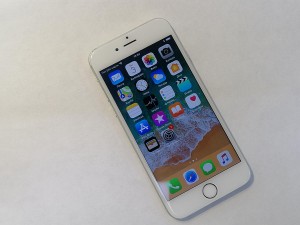 Мобильный телефон iPhone 6 32GB