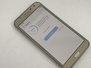 Мобильный телефон Samsung J7 neo