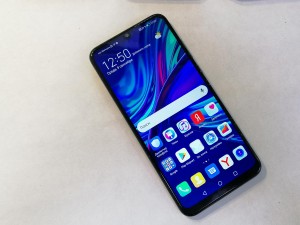 Мобильный телефон Huawei p smart 2019 3/32GB