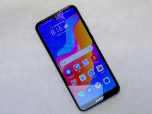 Мобильный телефон Honor 8а 2/32GB