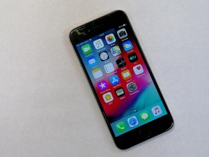 Мобильный телефон iPhone 6 16GB