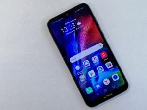 Мобильный телефон Honor 8S 2/32GB