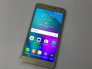 Мобильный телефон Samsung A7 16Гб