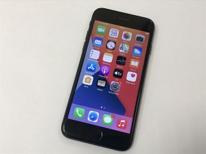 Мобильный телефон iPhone 7 32Гб