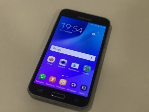 Мобильный телефон Samsung J3 2016 8Гб