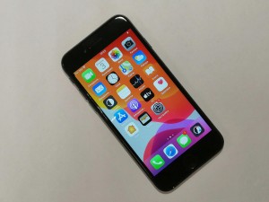 Мобильный телефон iPhone 7 32GB