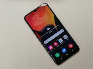 Мобильный телефон Samsung А50 4/64GB