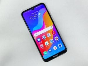Мобильный телефон Honor 8A 32GB