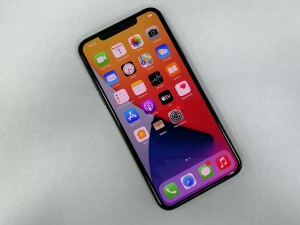 Мобильный телефон iPhone 11 pro max 64GB