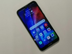 Мобильный телефон Honor 8s 2/64GB