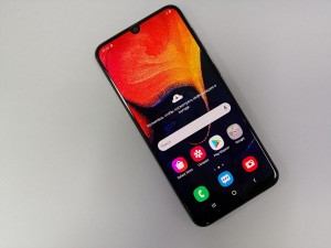 Мобильный телефон Samsung a50 64GB