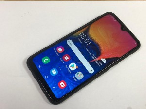 Мобильный телефон Samsung Galaxy A10 32GB