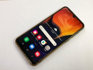 Мобильный телефон Samsung A50 6/128GB