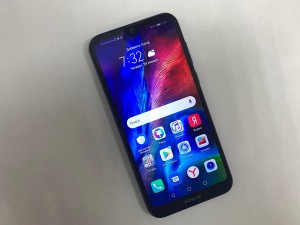 Мобильный телефон Honor 8s 2/32GB