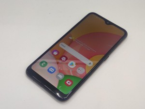 Мобильный телефон Samsung a01 2/16GB