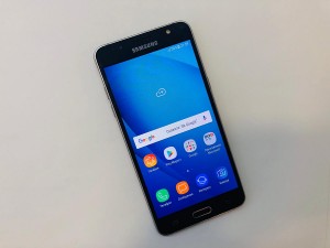 Мобильный телефон Samsung J5 2016 16GB