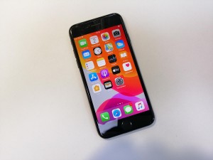 Мобильный телефон iPhone 7 32GB