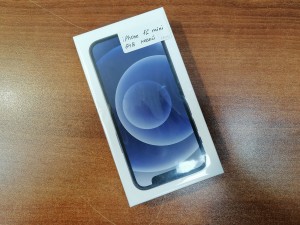 Мобильный телефон iPhone 12 mini 64GB