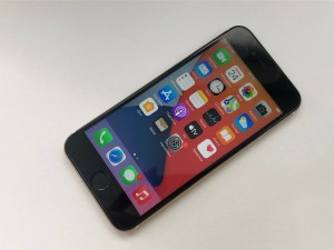 Мобильный телефон iPhone 6s 16Gb