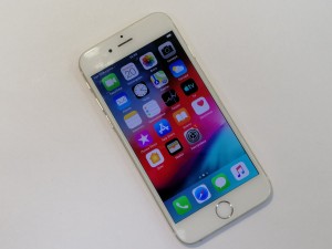 Мобильный телефон iPhone 6 32GB