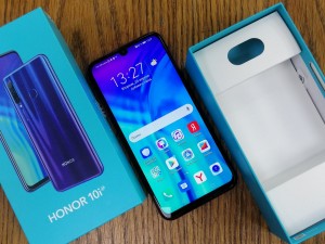 Мобильный телефон Honor 10i 128gb