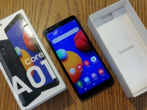 Мобильный телефон Samsung a01 core