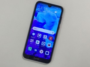 Мобильный телефон Huawei Y5 2019 32 GB